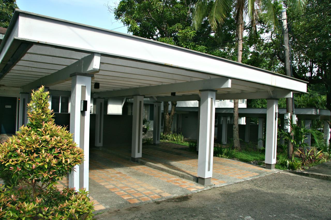 Vacation Villas At Subic Homes Olongapo Exterior foto